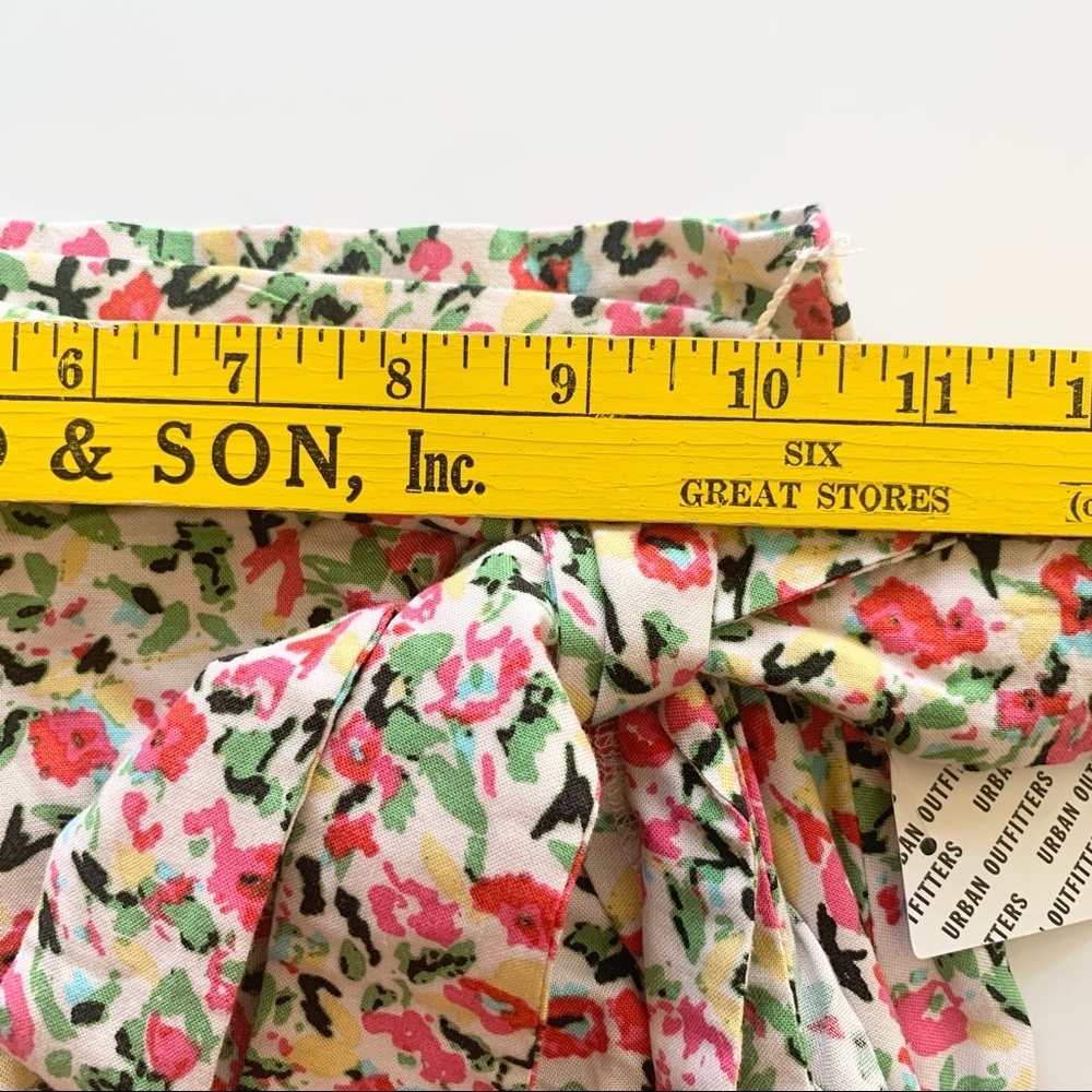 🌸New🌸 Urban Outfitters Floral Belted Toni mini Skirt Sz Xsmall NWT - Picture 8 of 9